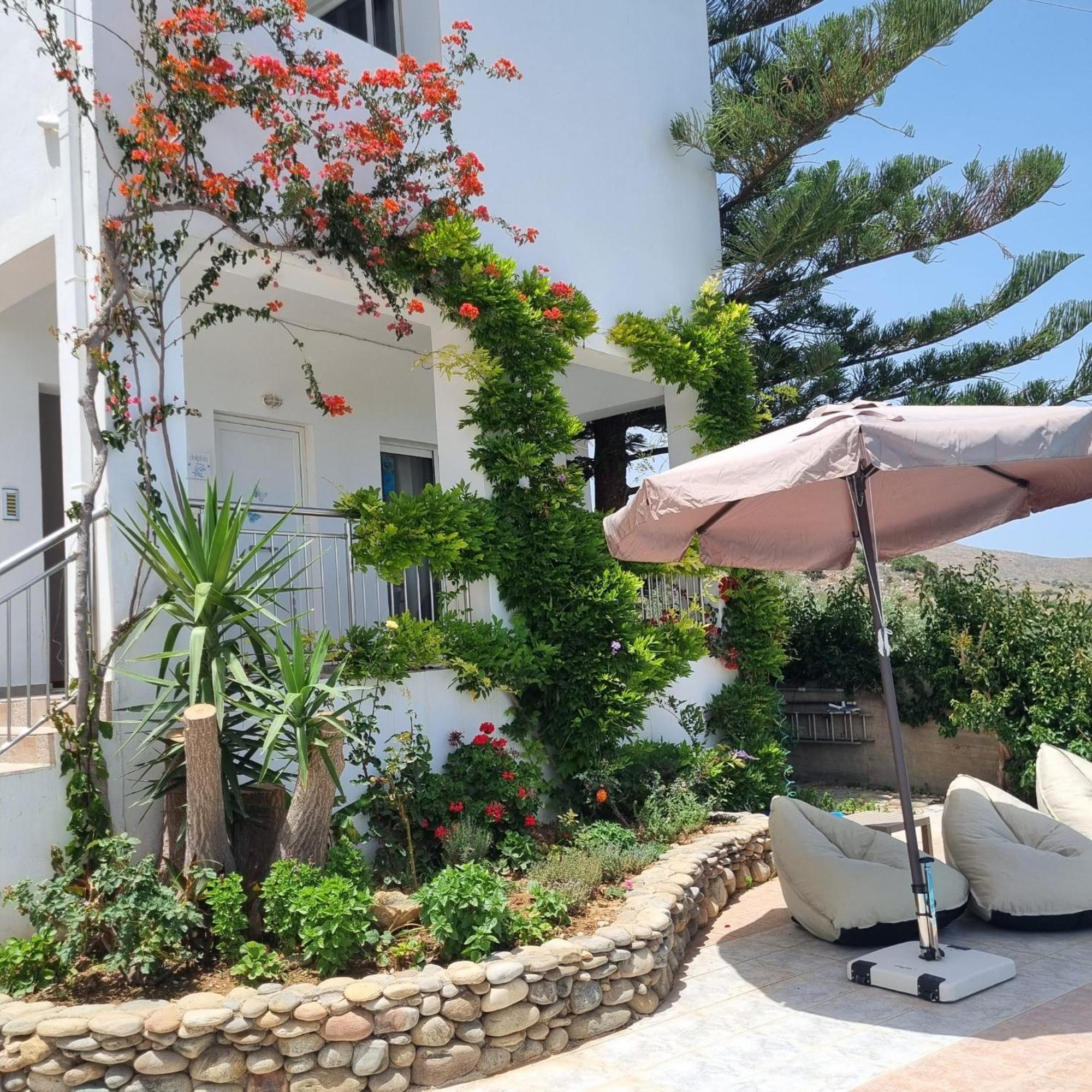 Infinity Wellness Boutique Hotel Afráta エクステリア 写真