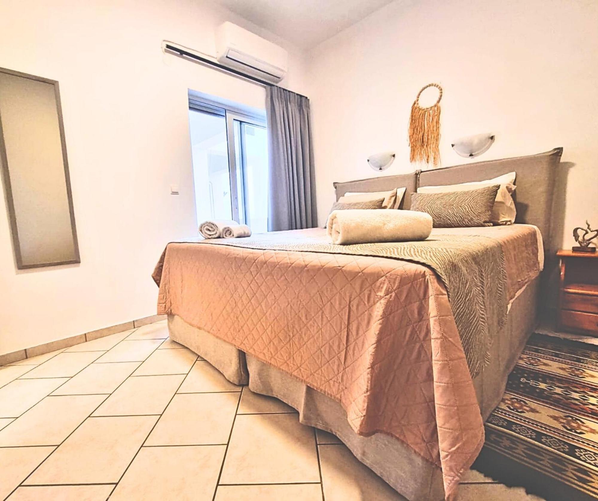 Infinity Wellness Boutique Hotel Afráta エクステリア 写真